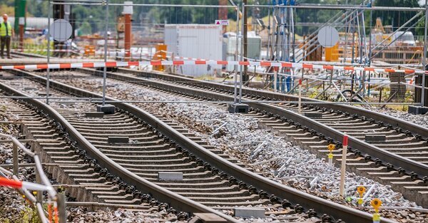 Unterbruch der Eisenbahnstrecke bei Rastatt
